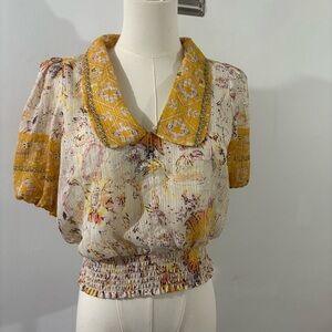 Rachel Zoe Yellow White Shimmer Short Sleeve Blouse Smocked Waist Cropped Sz XS